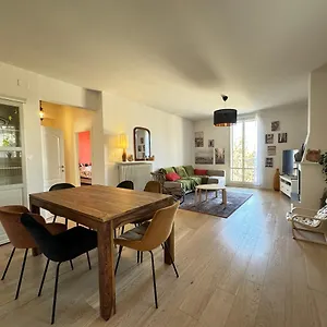 https://la-favolosa-casa-di-amelie.emilia-romagnahotels.net
